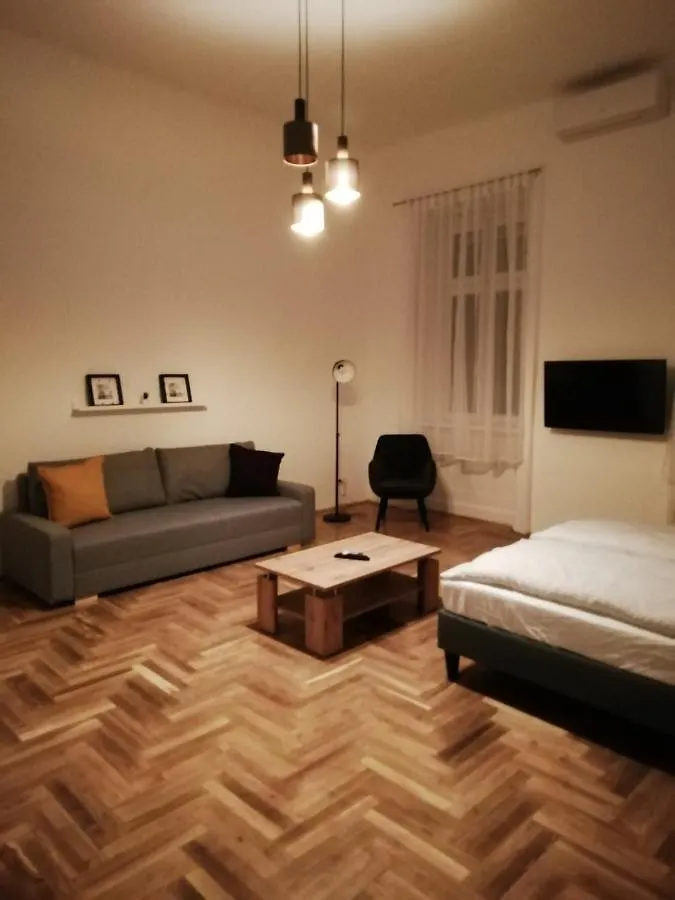 Luxury New Cozy Flat At Dob Street Nearby Gozsdu Court Apartment Budapest