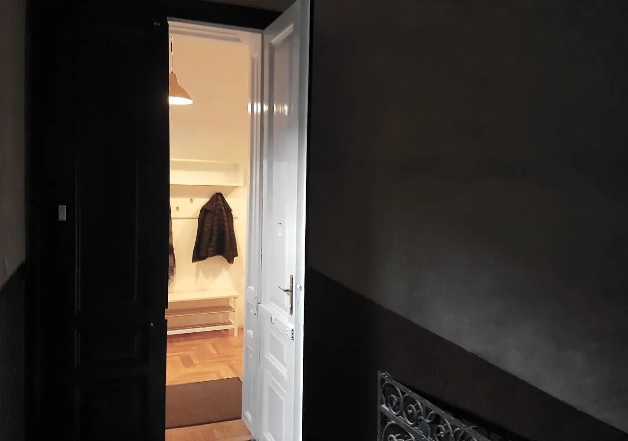 דירות בודפשט Luxury New Cozy Flat At Dob Street Nearby Gozsdu Court