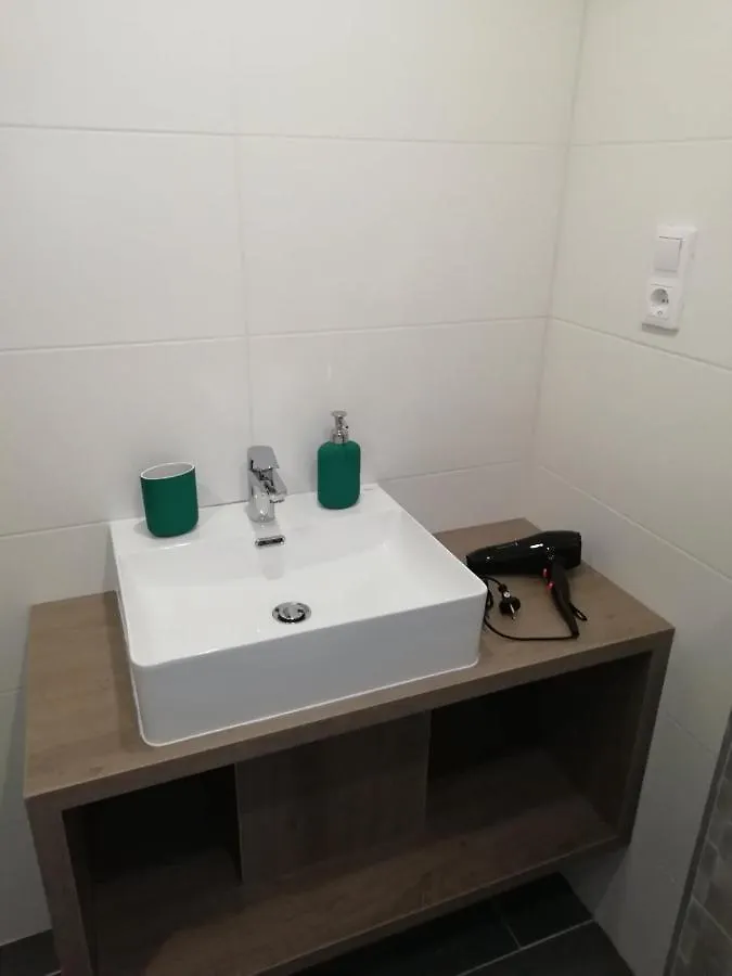 דירות בודפשט Luxury New Cozy Flat At Dob Street Nearby Gozsdu Court