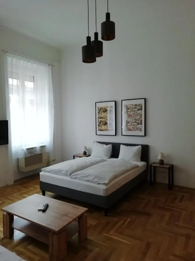 דירות בודפשט Luxury New Cozy Flat At Dob Street Nearby Gozsdu Court 0*,
